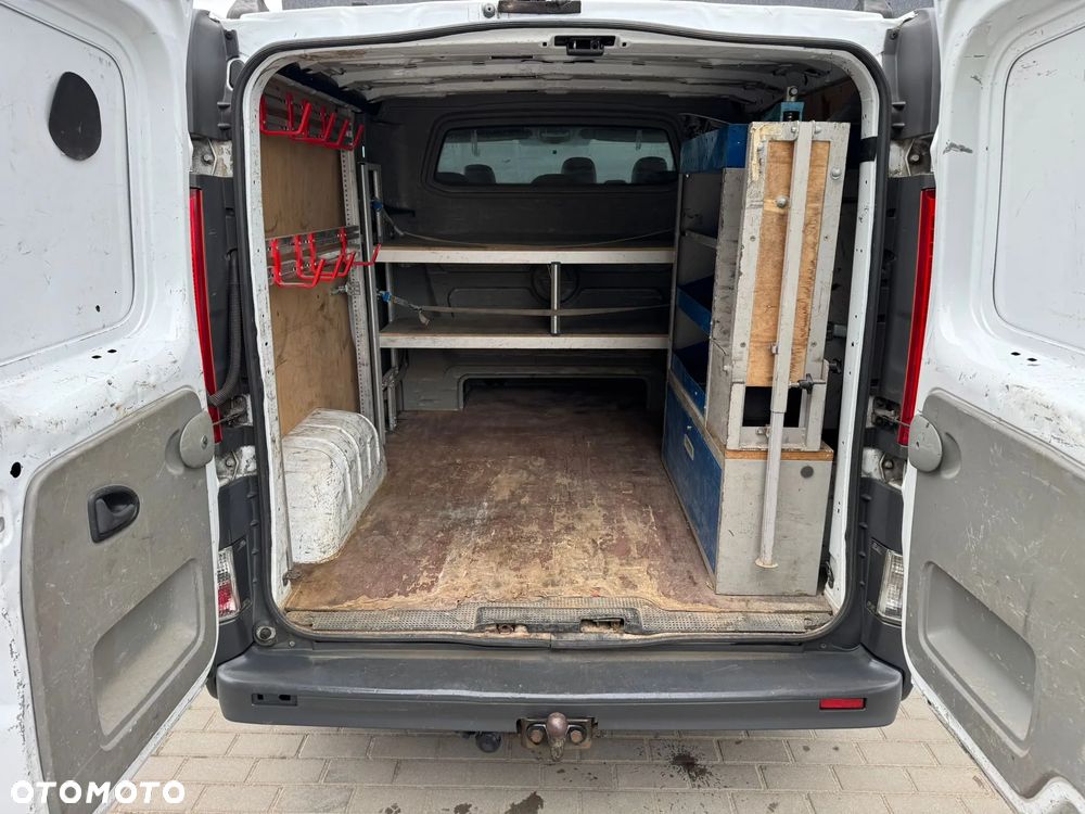 Opel Vivaro - 17