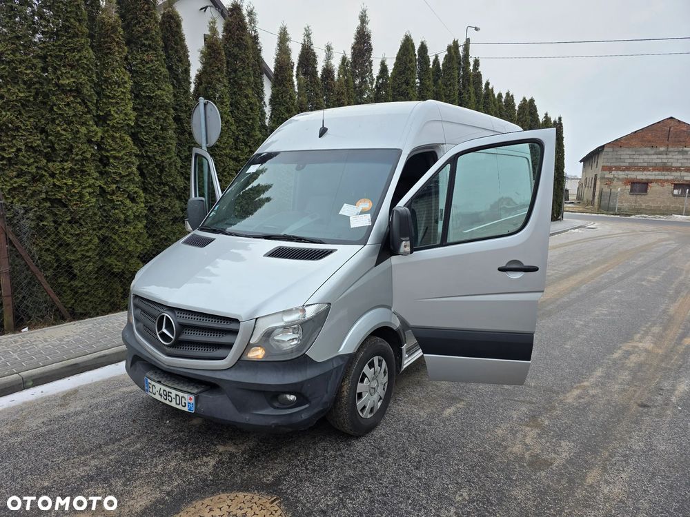 Mercedes-Benz Sprinter - 17