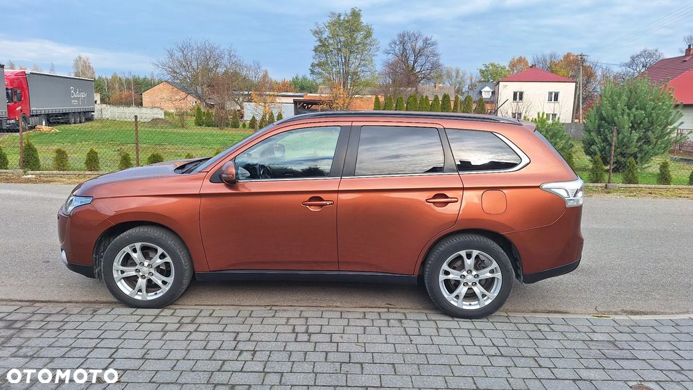 Mitsubishi Outlander 2.2 DID Intense + - 6