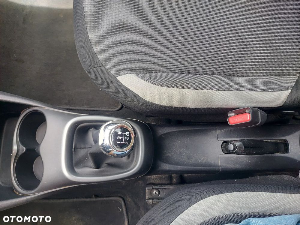 Toyota Aygo x-play - 22