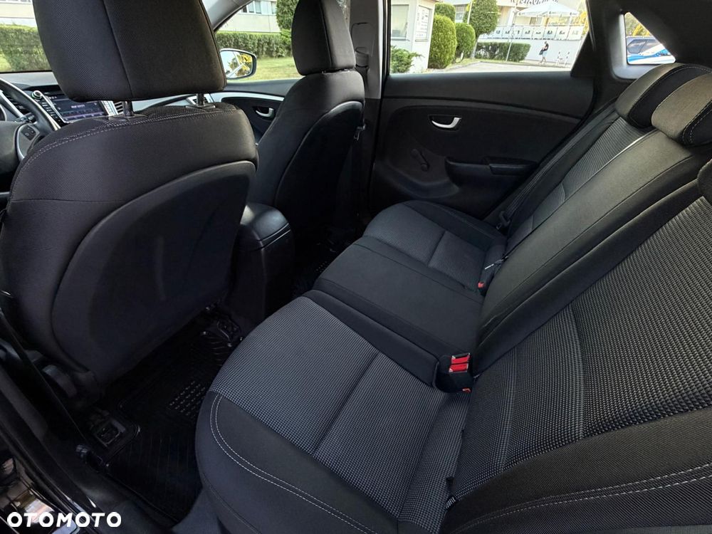 Hyundai i30 1.4 Trend - 32