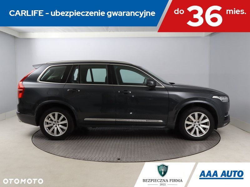 Volvo XC 90 - 8