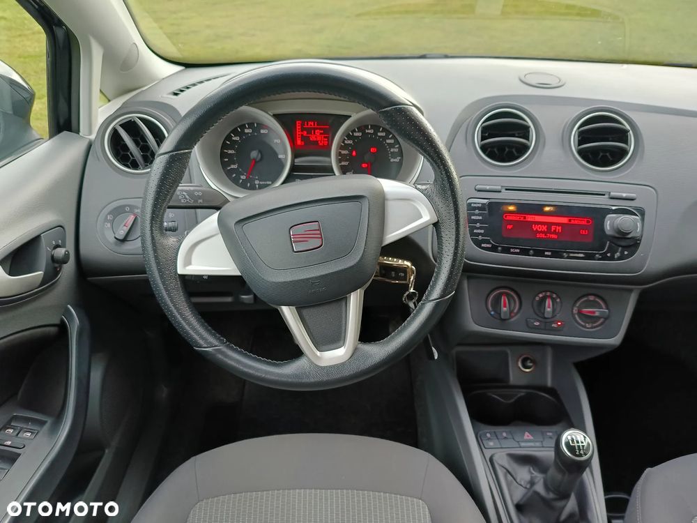 Seat Ibiza 1.4 16V Style - 32