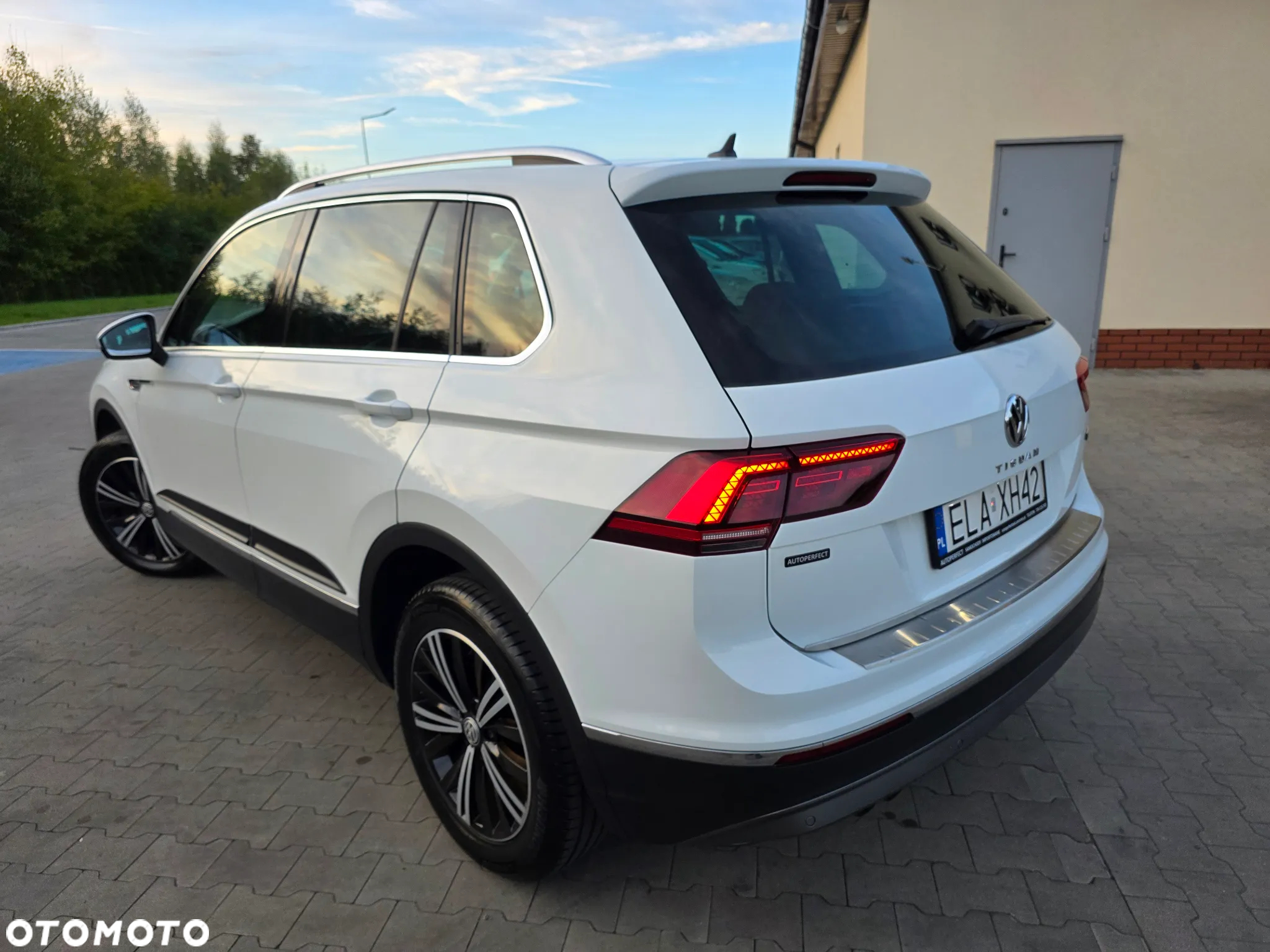 Volkswagen Tiguan 2.0 TDI SCR 4MOTION DSG Highline - 8