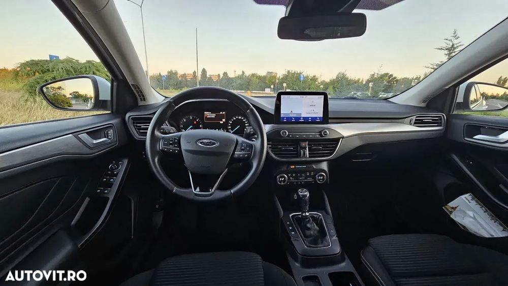 Ford Focus 1.5 EcoBlue Start-Stopp-System TITANIUM - 17