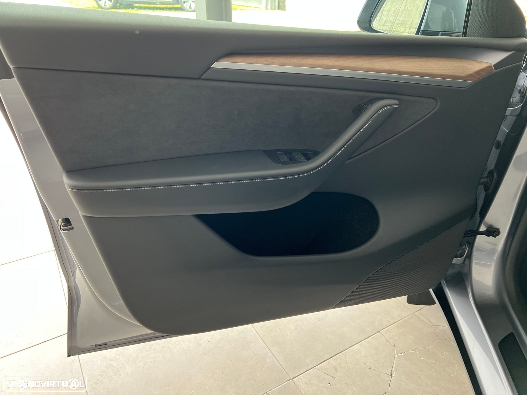 Tesla Model Y Long Range Tração Traseira - 16