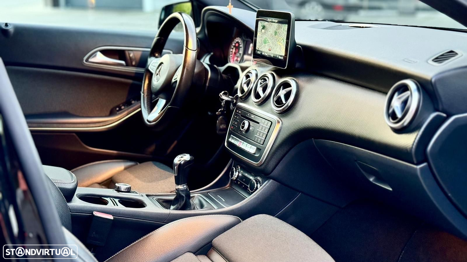 Mercedes-Benz A 180 d Style Plus - 8