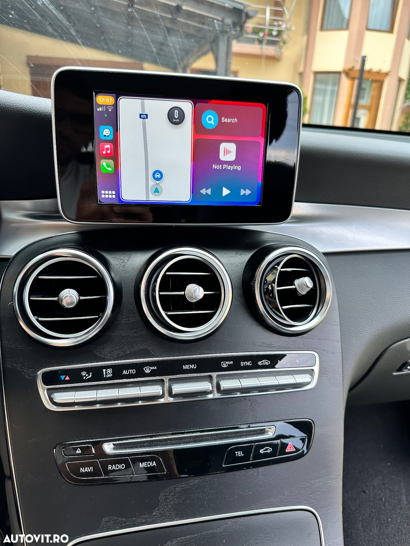 Mercedes-Benz GLC 250 4Matic 9G-TRONIC AMG Line - 18