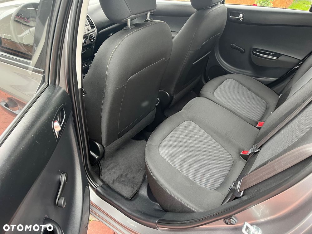 Hyundai i20 1.25 Comfort - 12