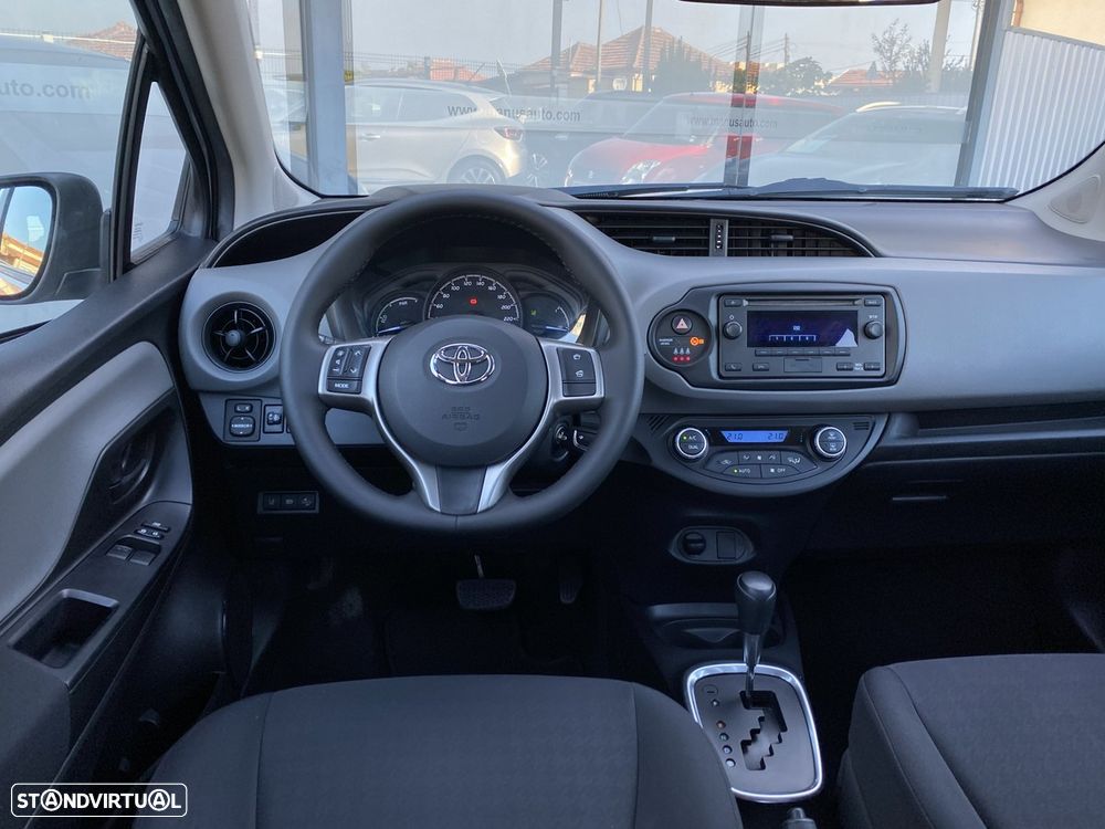 Toyota Yaris 1.5 HSD Active - 5