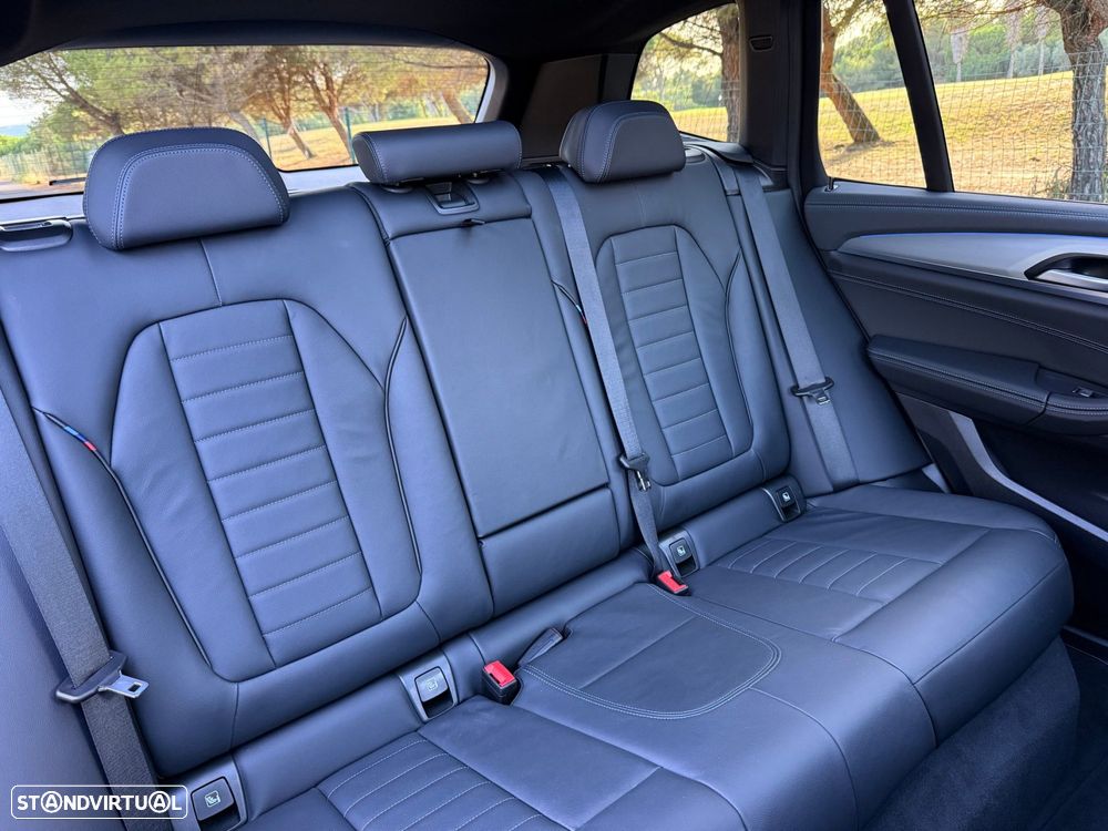 BMW X3 30 e xDrive Pack M - 11