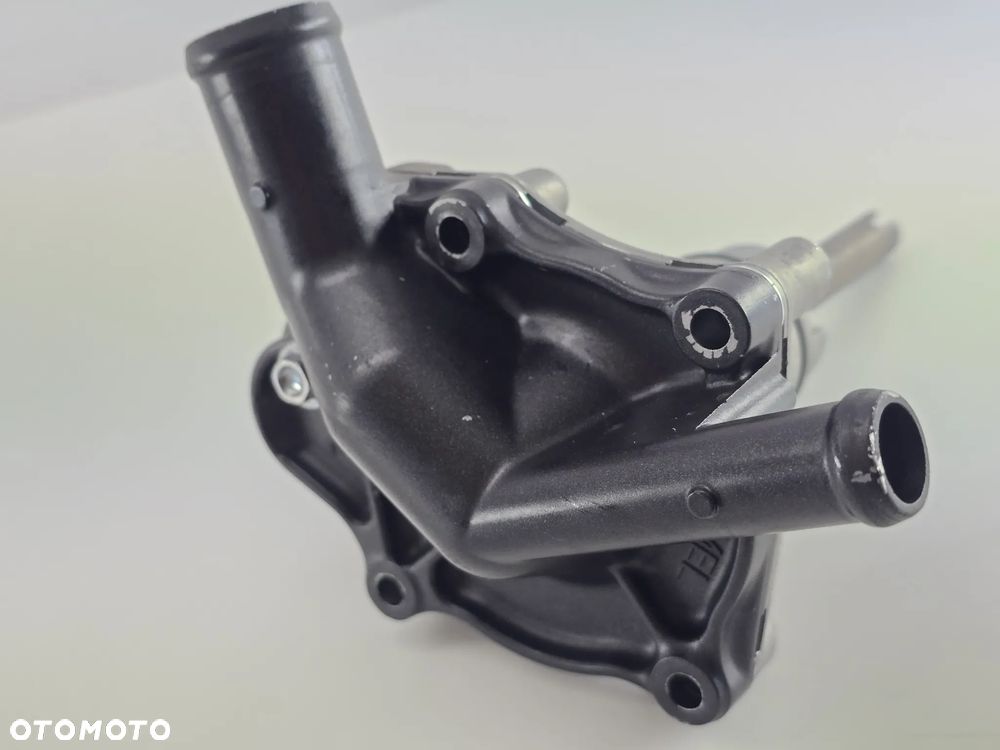 POMPA WODY OBUDOWA  HONDA CB 1000R  SC80 - 11