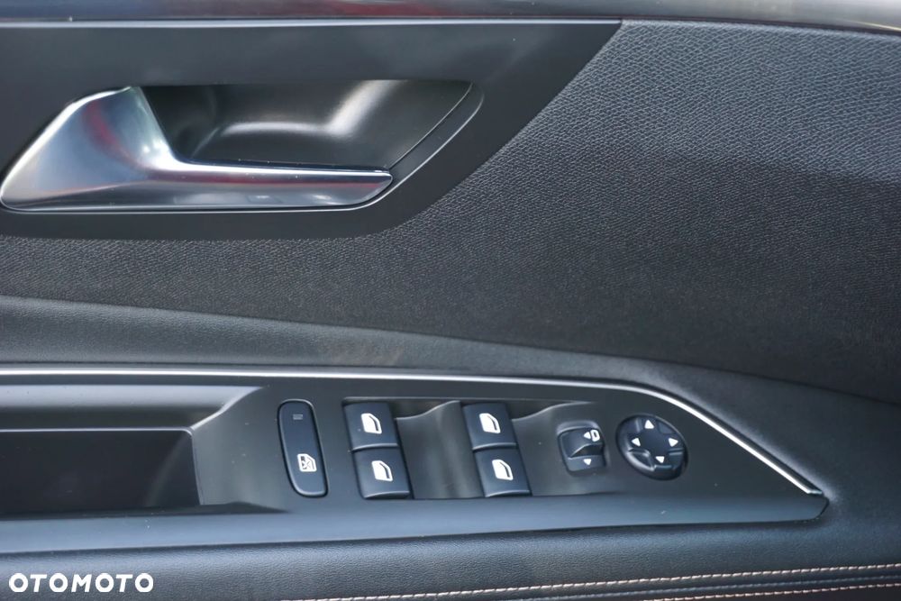 Peugeot 3008 BlueHDi 180 Stop & Start EAT8 GT - 21