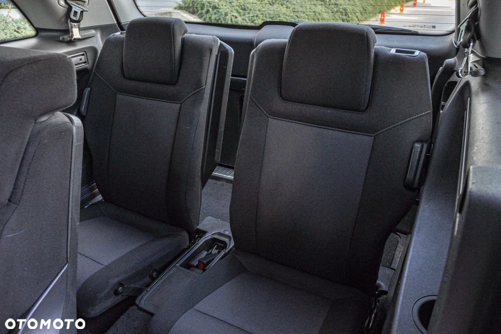 Opel Zafira - 9