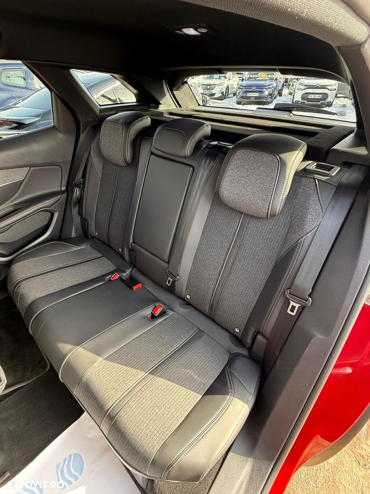 Peugeot 3008 1.6 THP EAT6 GT-Line - 24