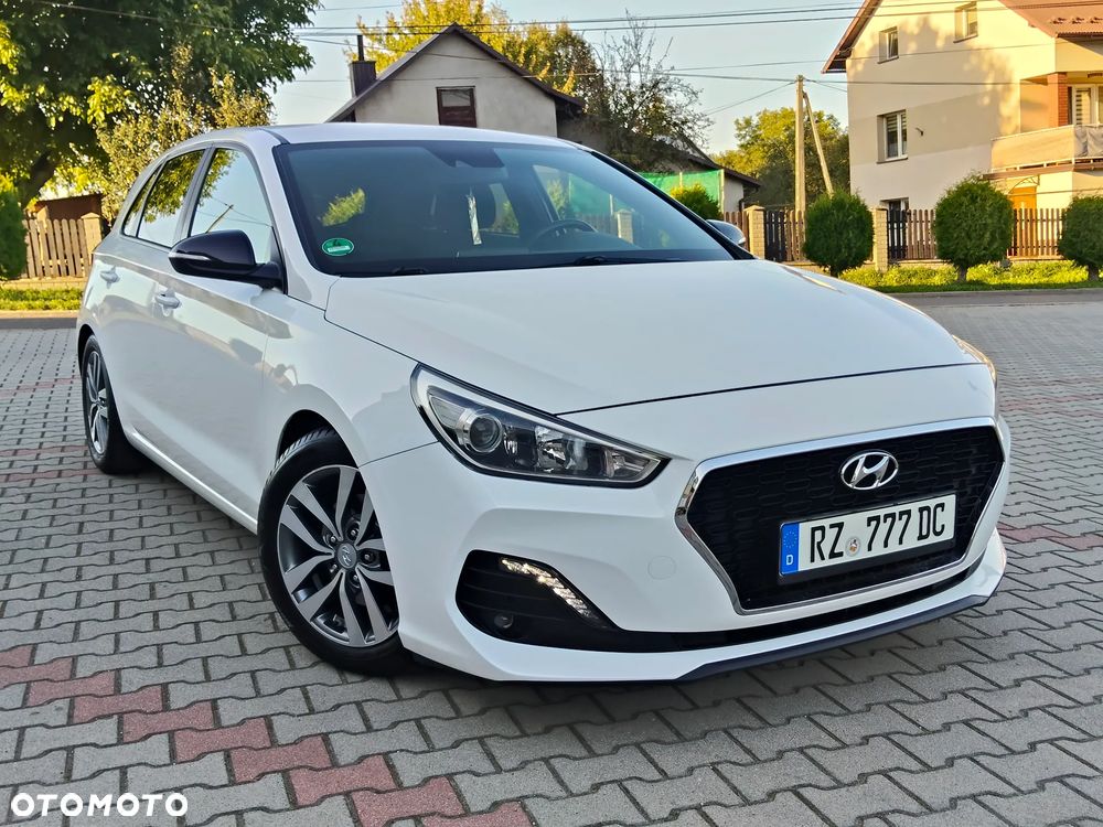 Hyundai i30 1.4 Premium - 8
