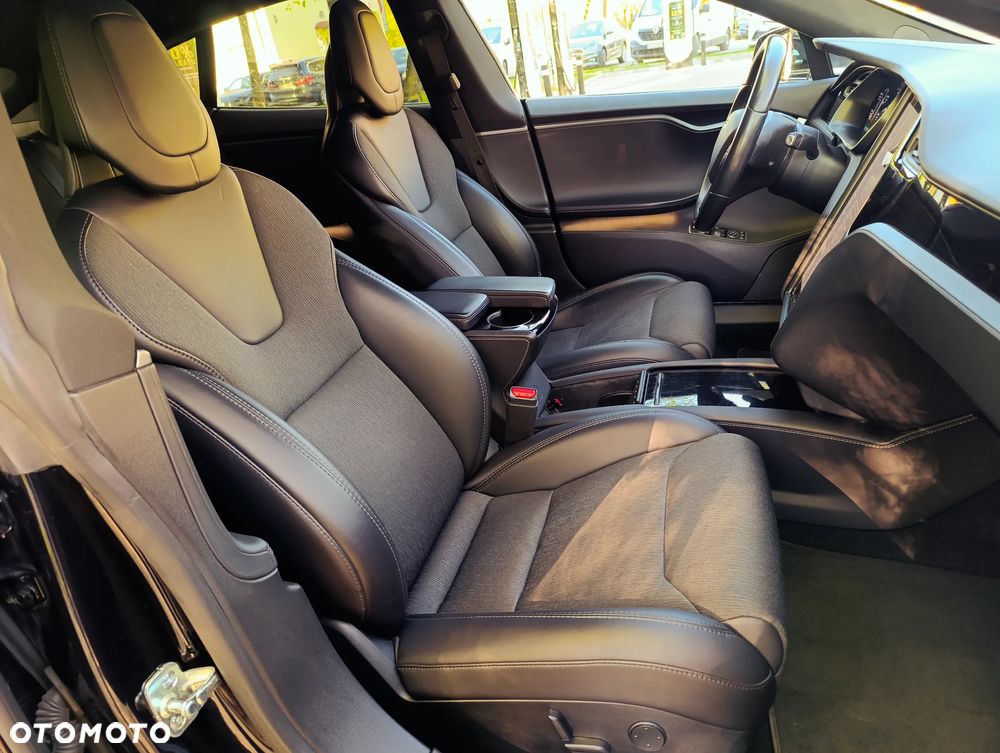 Tesla Model S Long Range Plus - 15