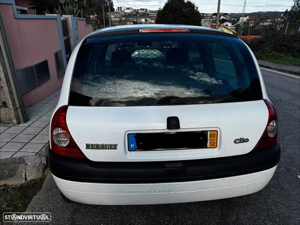 Renault Clio 1.9 D RN - 3