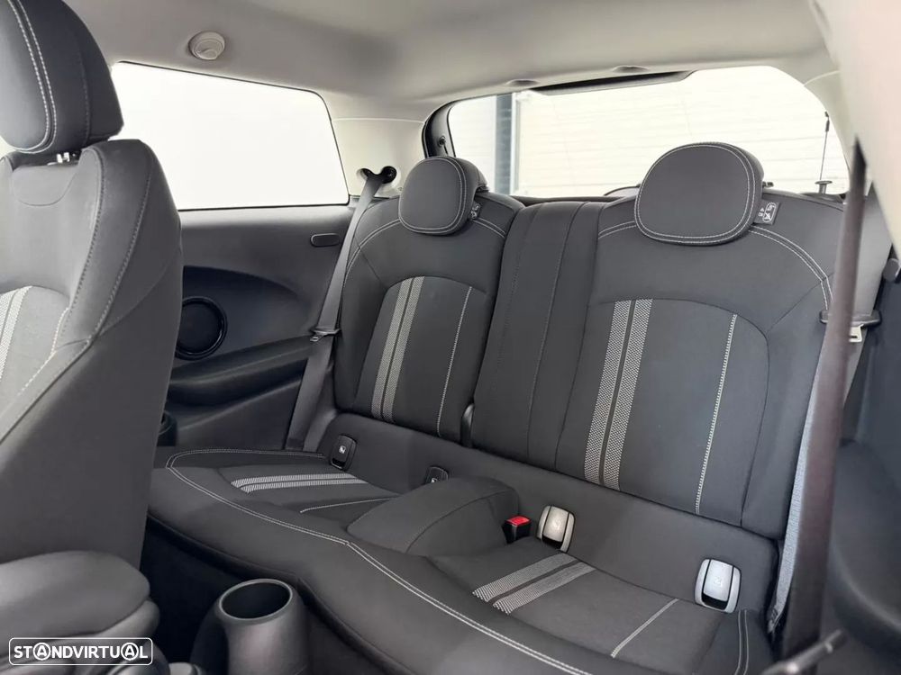 MINI 3 Portas Cooper SE Premium Essential - 29