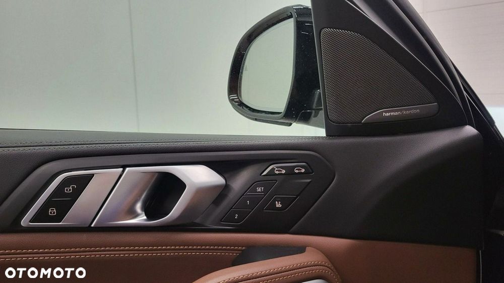 BMW X6 - 12