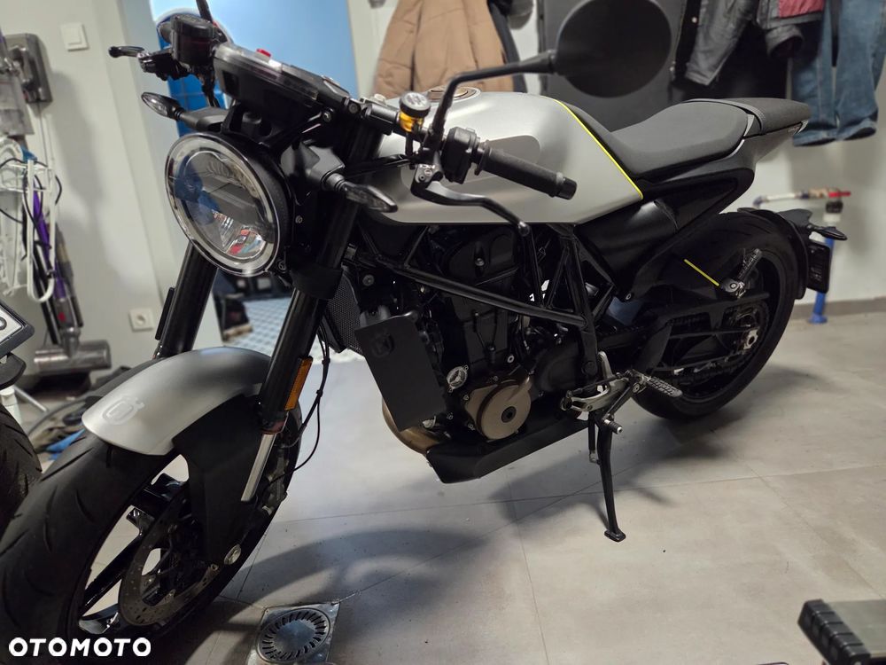 Husqvarna Vitpilen - 4