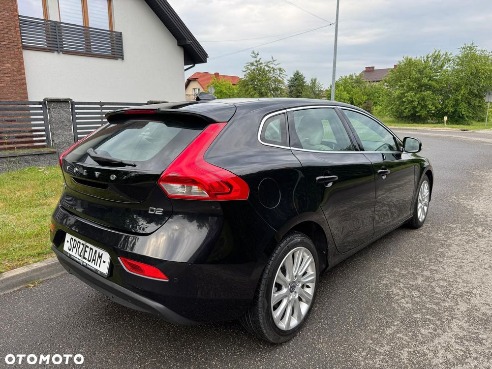 Volvo V40 D2 Summum - 23