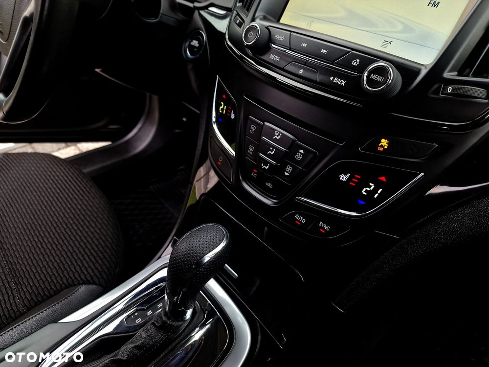 Opel Insignia 2.0 CDTI Cosmo S&S - 19