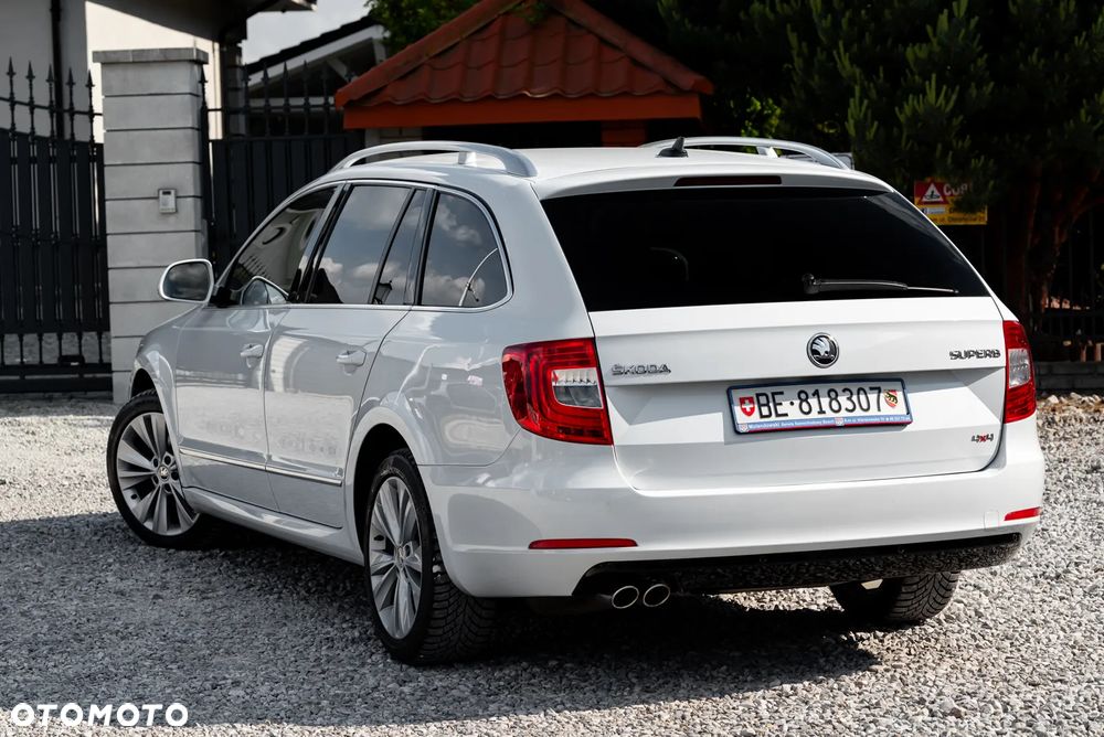Skoda Superb 2.0 TDI Green tec 4x4 DSG Elegance - 13