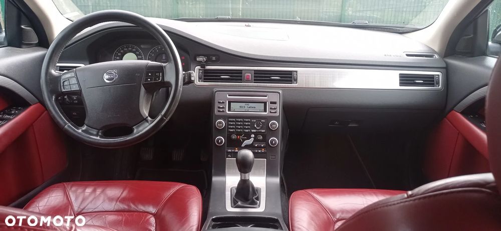 Volvo V70 2.0 - 12