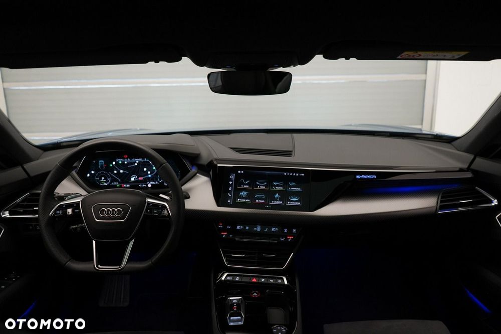 Audi e-tron GT - 14
