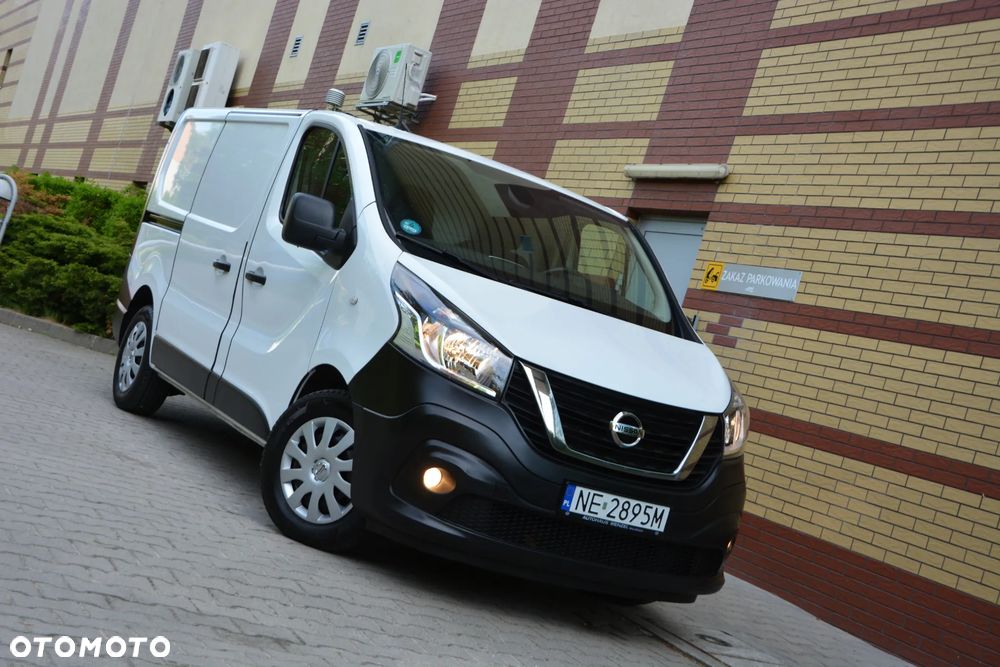 Nissan NV300 - 1
