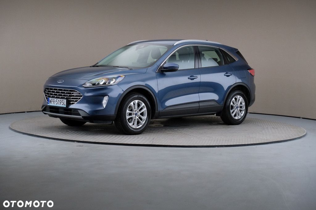 Ford Kuga - 1
