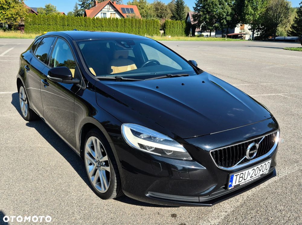 Volvo V40 2017 photo 2