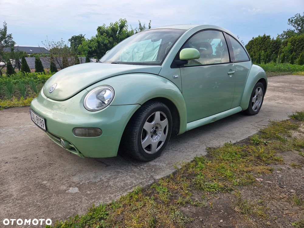 Volkswagen New Beetle - 1