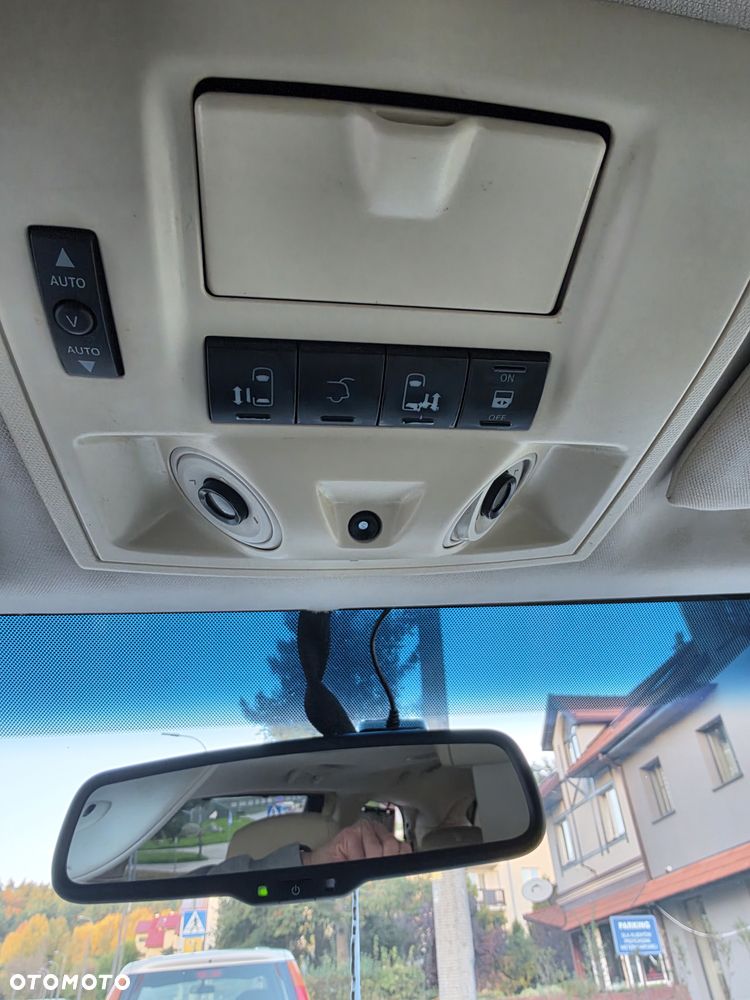 Chrysler Town & Country 4.0 Limited - 5