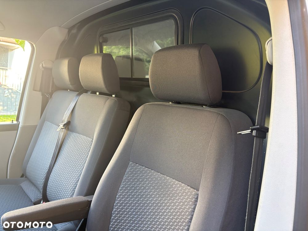 Volkswagen Transporter - 15
