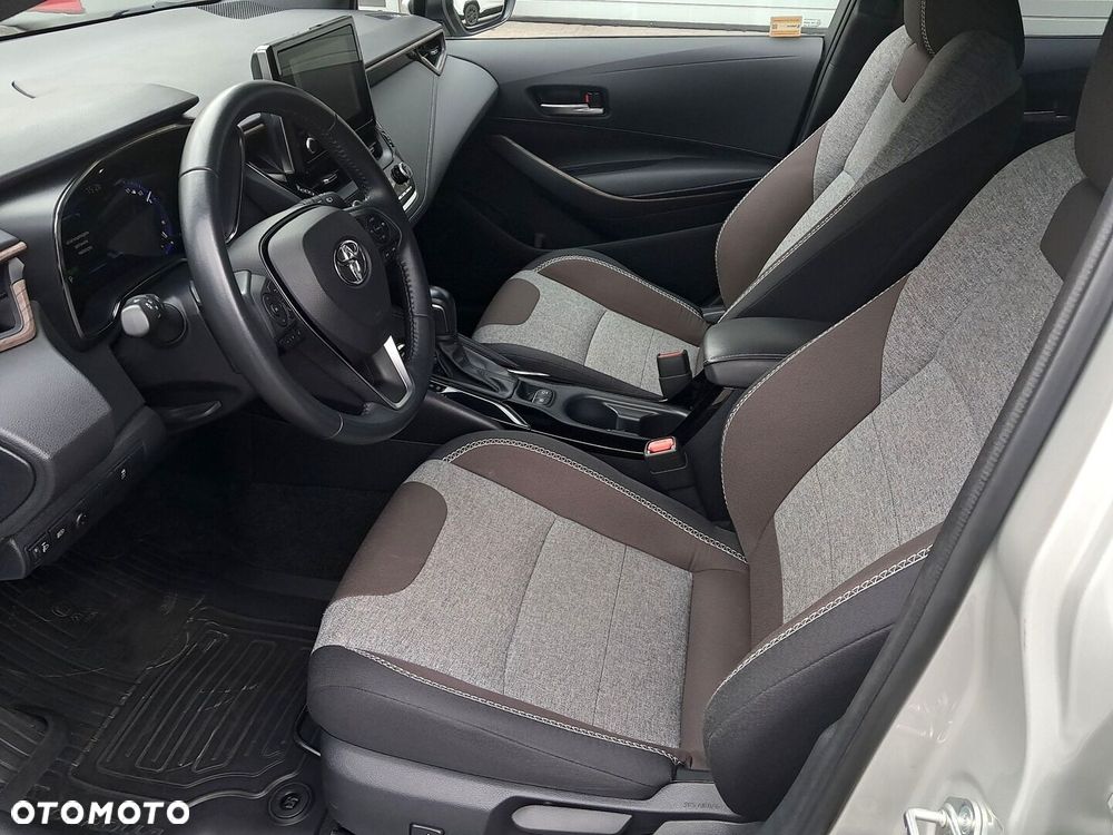 Toyota Corolla 2.0 Hybrid Trek - 14