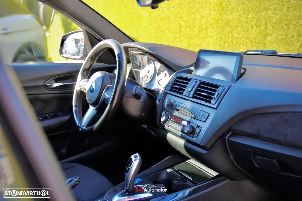 BMW 118 dA Line Sport - 10