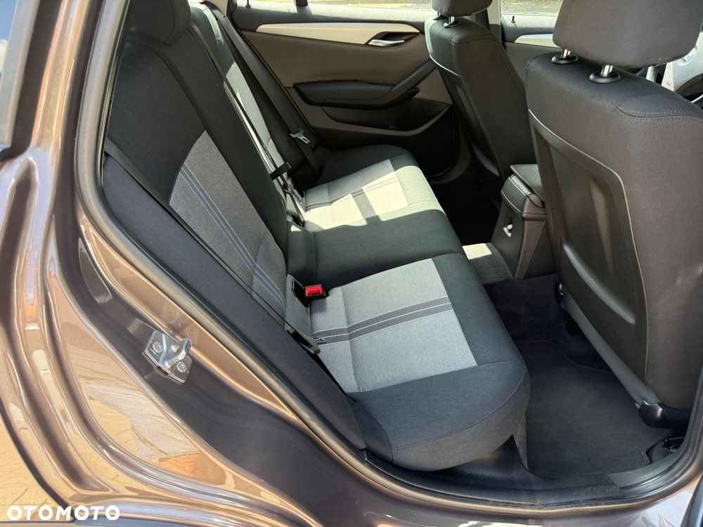 BMW X1 xDrive18d - 19