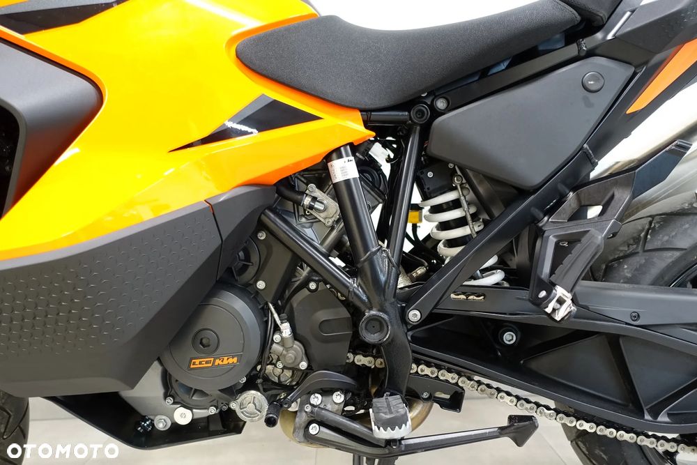 KTM Super Adventure - 11