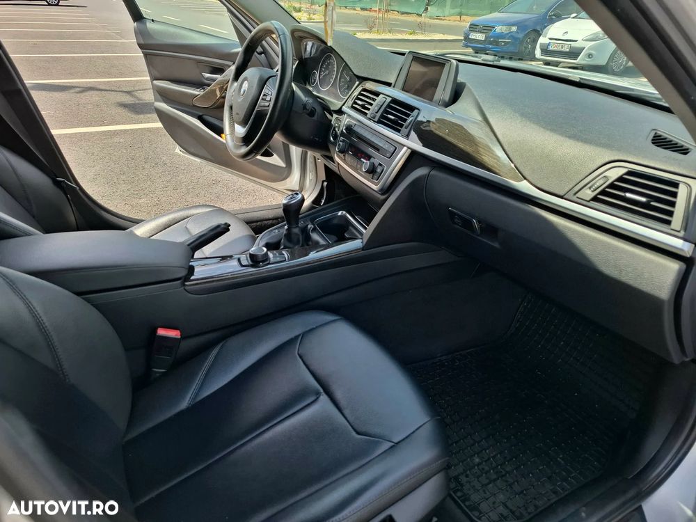 BMW Seria 3 320d xDrive - 9