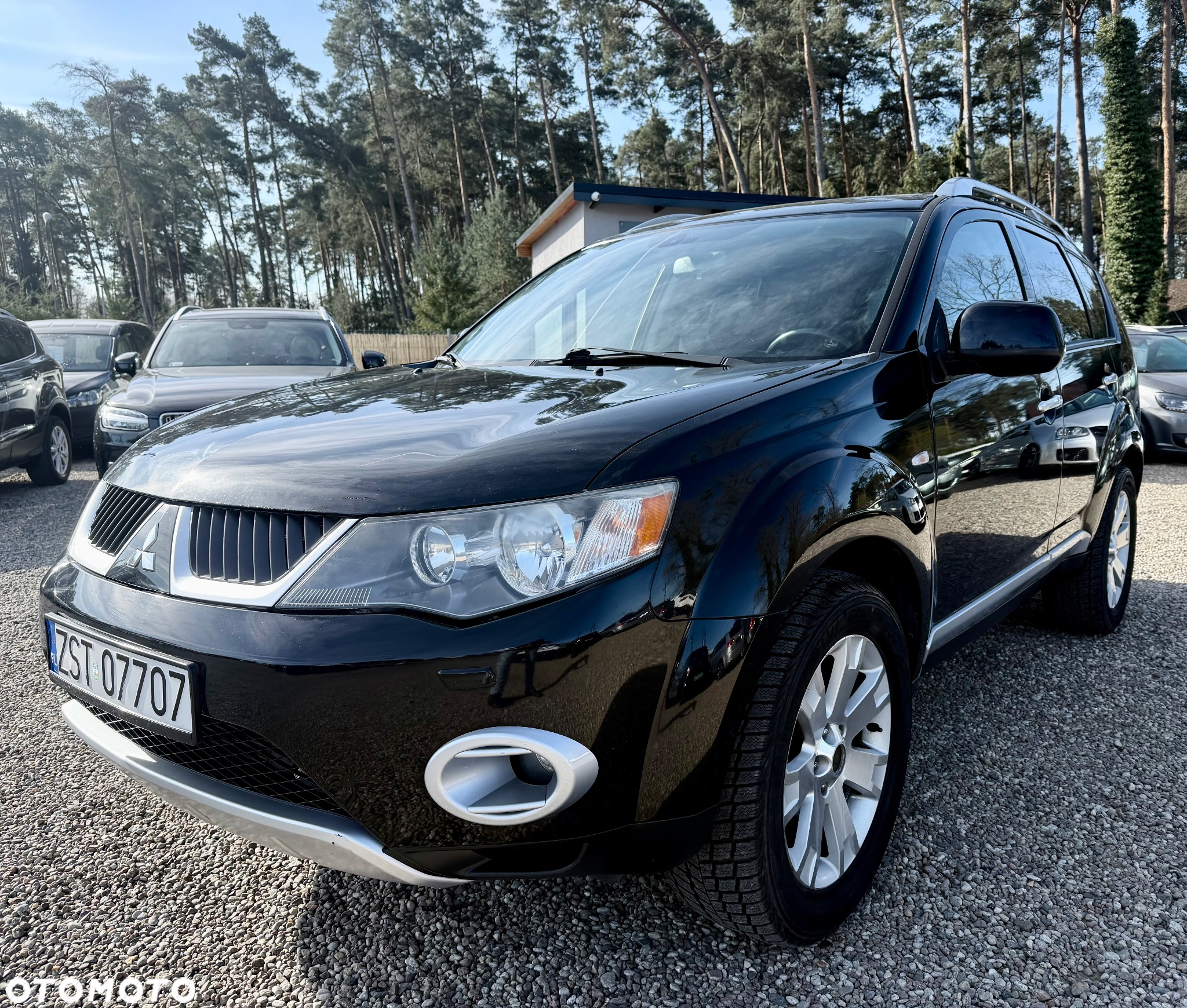 Mitsubishi Outlander 2.0 DID Intense + SE - 4