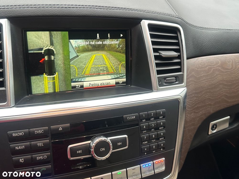 Mercedes-Benz GL 350 BlueTec 4-Matic - 22