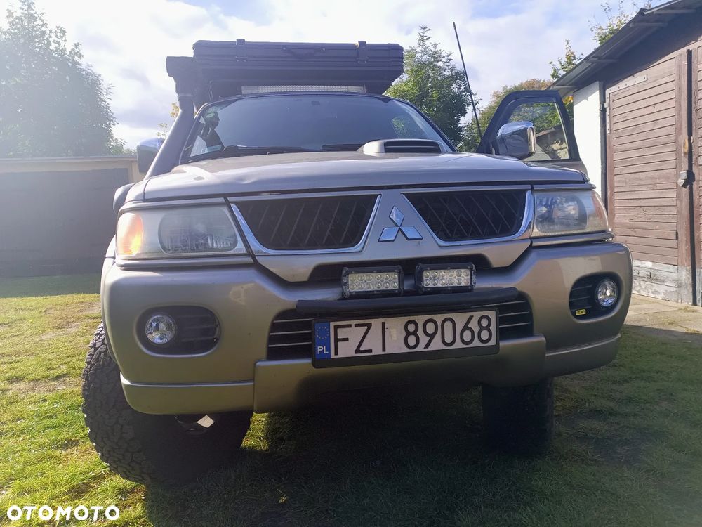 Mitsubishi Pajero - 13