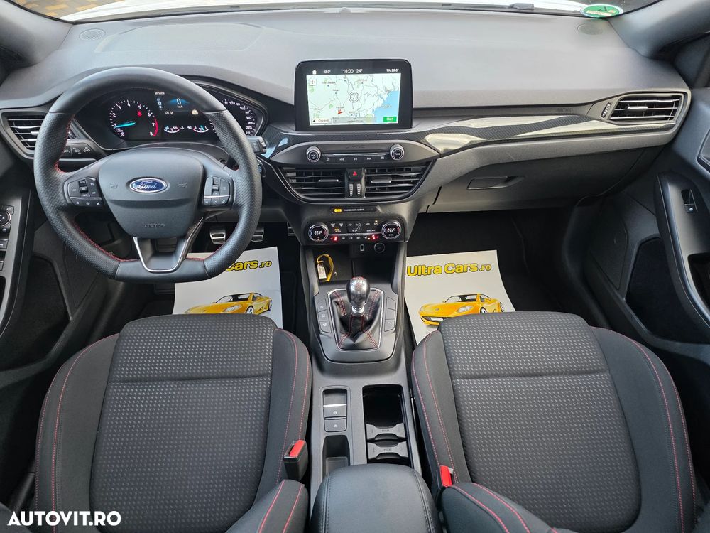 Ford Focus - 10