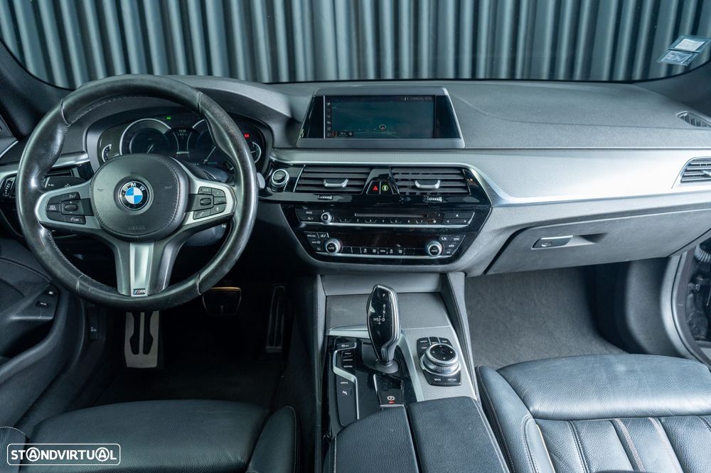 BMW 530 e Pack M - 10