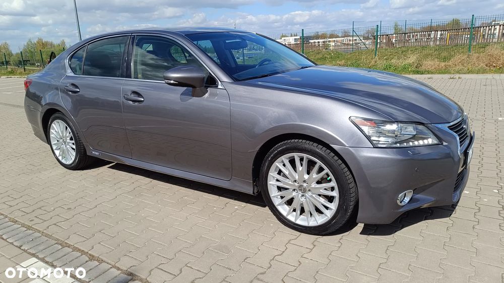 Lexus GS - 9
