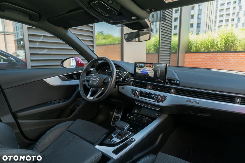 Audi A4 Avant 40 TFSI quattro S tronic S line - 17