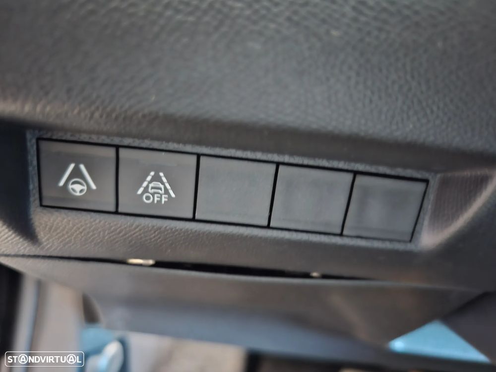 Peugeot e-208 50 kWh GT Line - 31