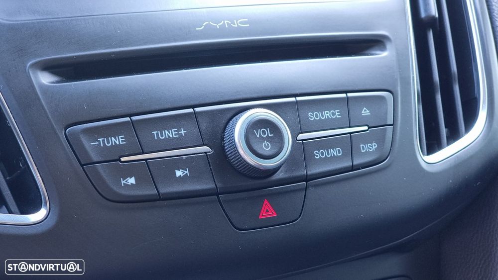 Ford Focus 1.5 TDCi EcoBlue Titanium - 10